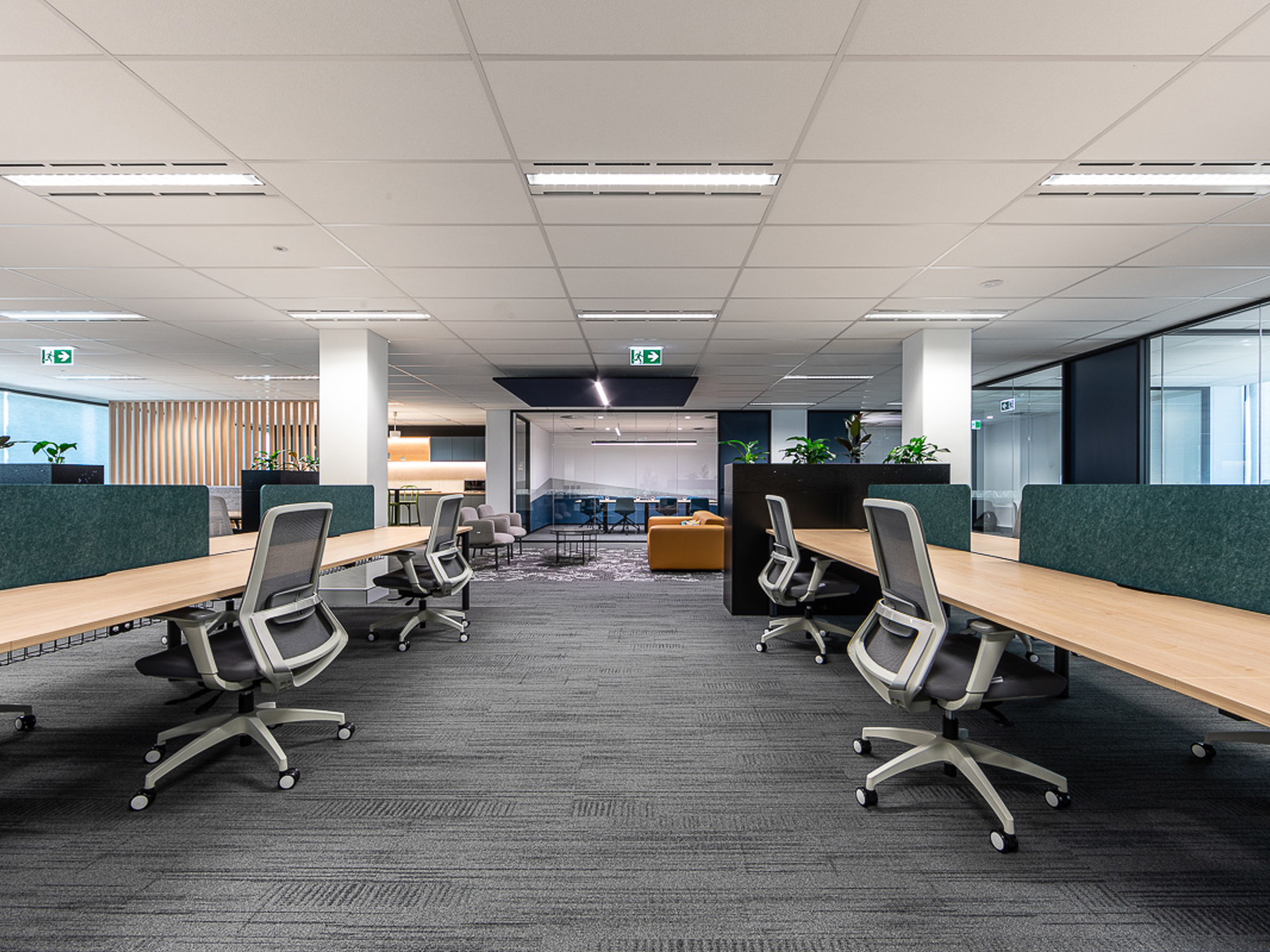 SHOW SUITE 220 ST GEORGES TERRACE | Hub Interiors