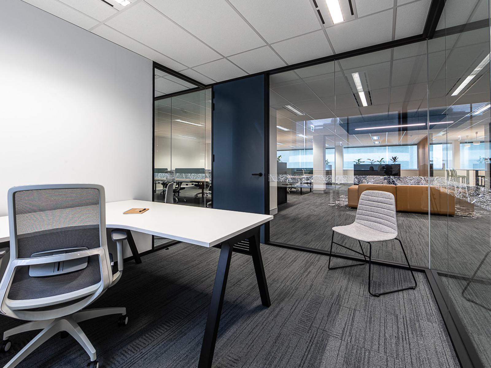 SHOW SUITE 220 ST GEORGES TERRACE | Hub Interiors